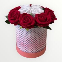 Kalpli Kutuda Kırmızı & Beyaz Güller