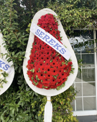 Kırmızı Gerbera Ayaklı Çelenk